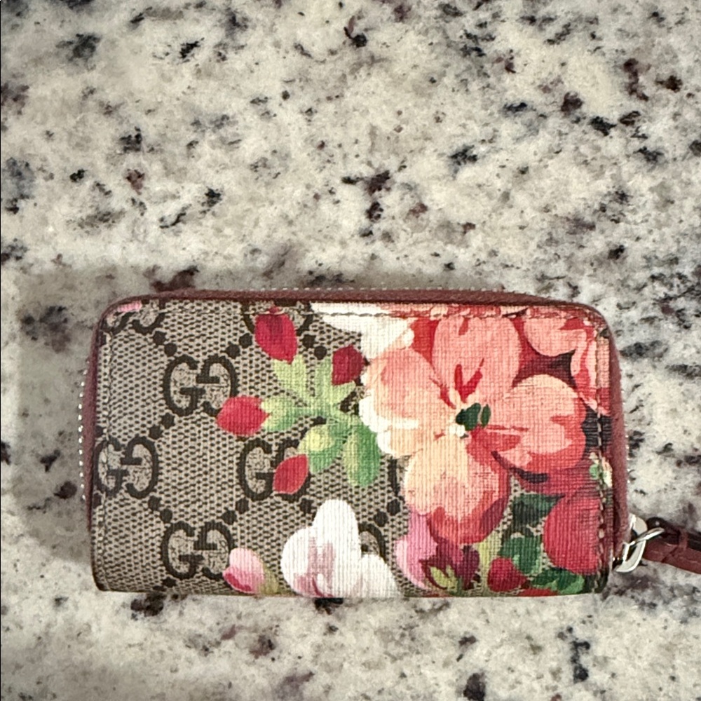 Gucci GG Supreme Floral Blooms Wallet